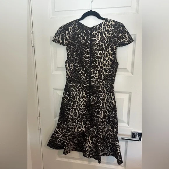 NWT Alice & Olivia Leopard Print Cap Sleeve Dress - Picture 8 of 8